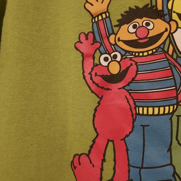 Sesame Street Have a Happy Day Graphic T Shirt Size Medium - Picture 4 of 9